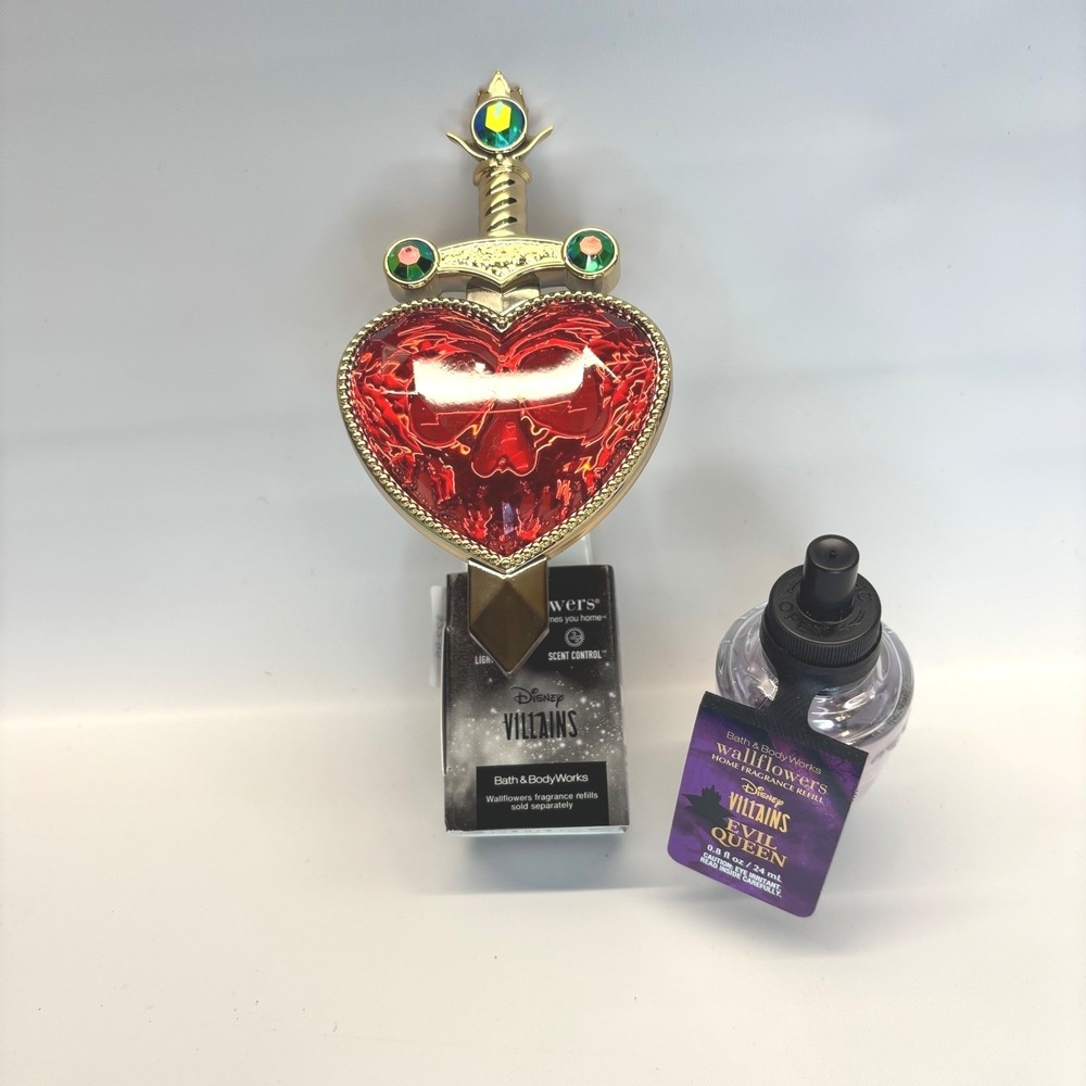 Bath & Body Works Disney Villains Evil Queen Sword Nighlight Plug In w/ 1 Refill